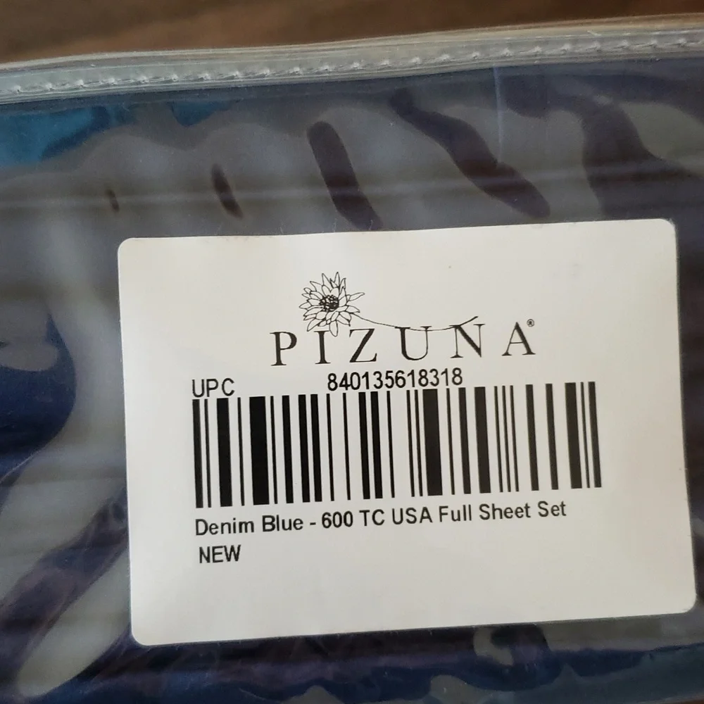 Pizuna Deluxe NWT Sateen Sheet Set